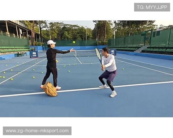 网球小角度回球如魔术——揭秘那些令人惊叹的细节技巧 网球小角度回球如魔术——揭秘那些令人惊叹的细节技巧